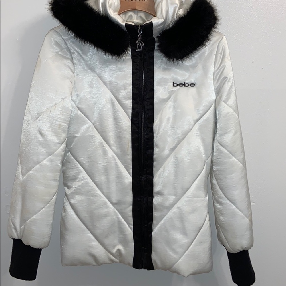 Bebe XS white puffer jacket
